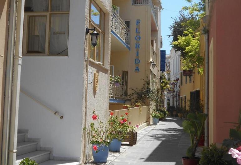 "Tete A Tete" Lux Apart In The Most Beautiful Street Of Town Rhodes City Exterior photo